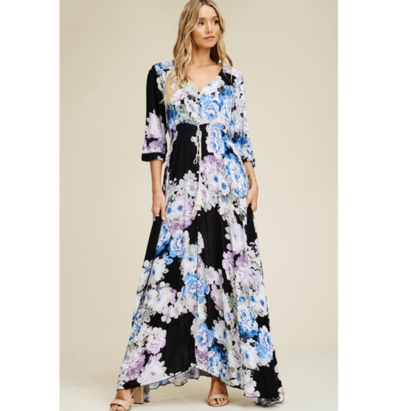 (LAST ONE) . Floral Front Slit Maxi Dress - Picture 4 of 8